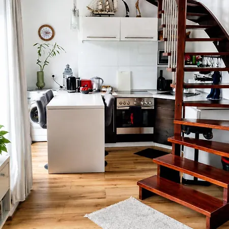 Marea Rafal's Holi Apartment *